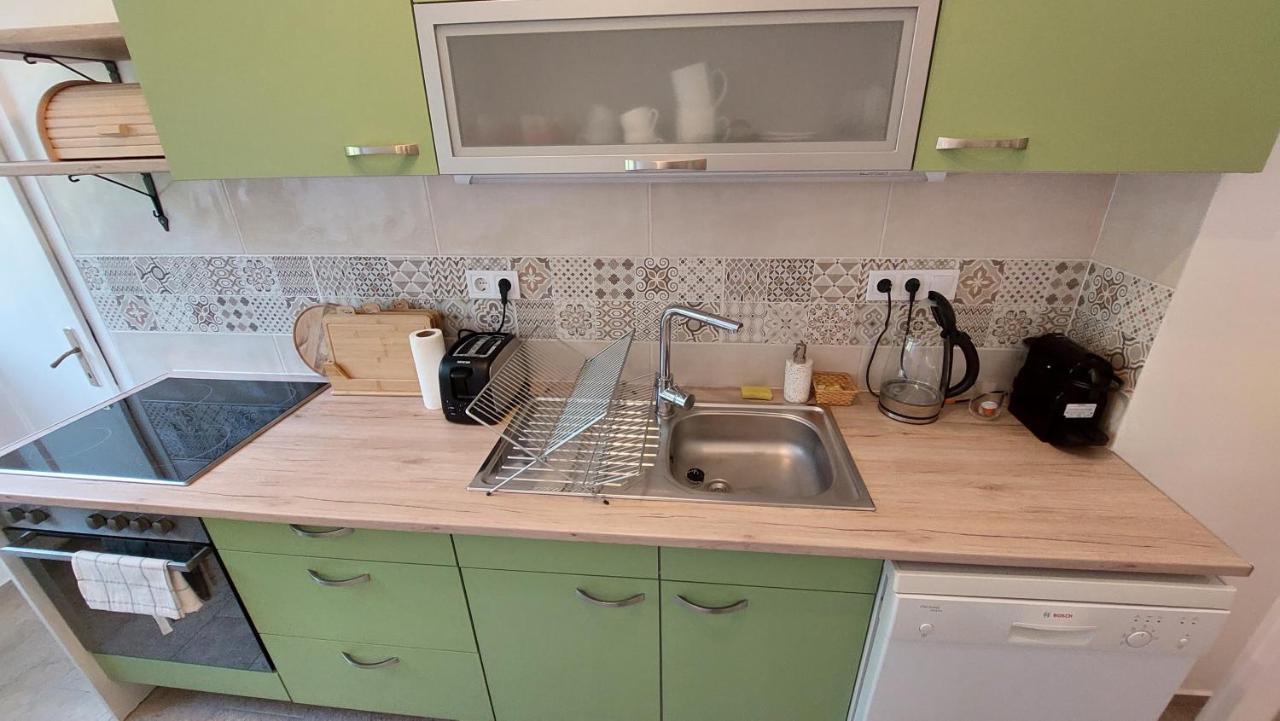 Comfy And Stylish Jewelry Box Apartment Budapest Ngoại thất bức ảnh