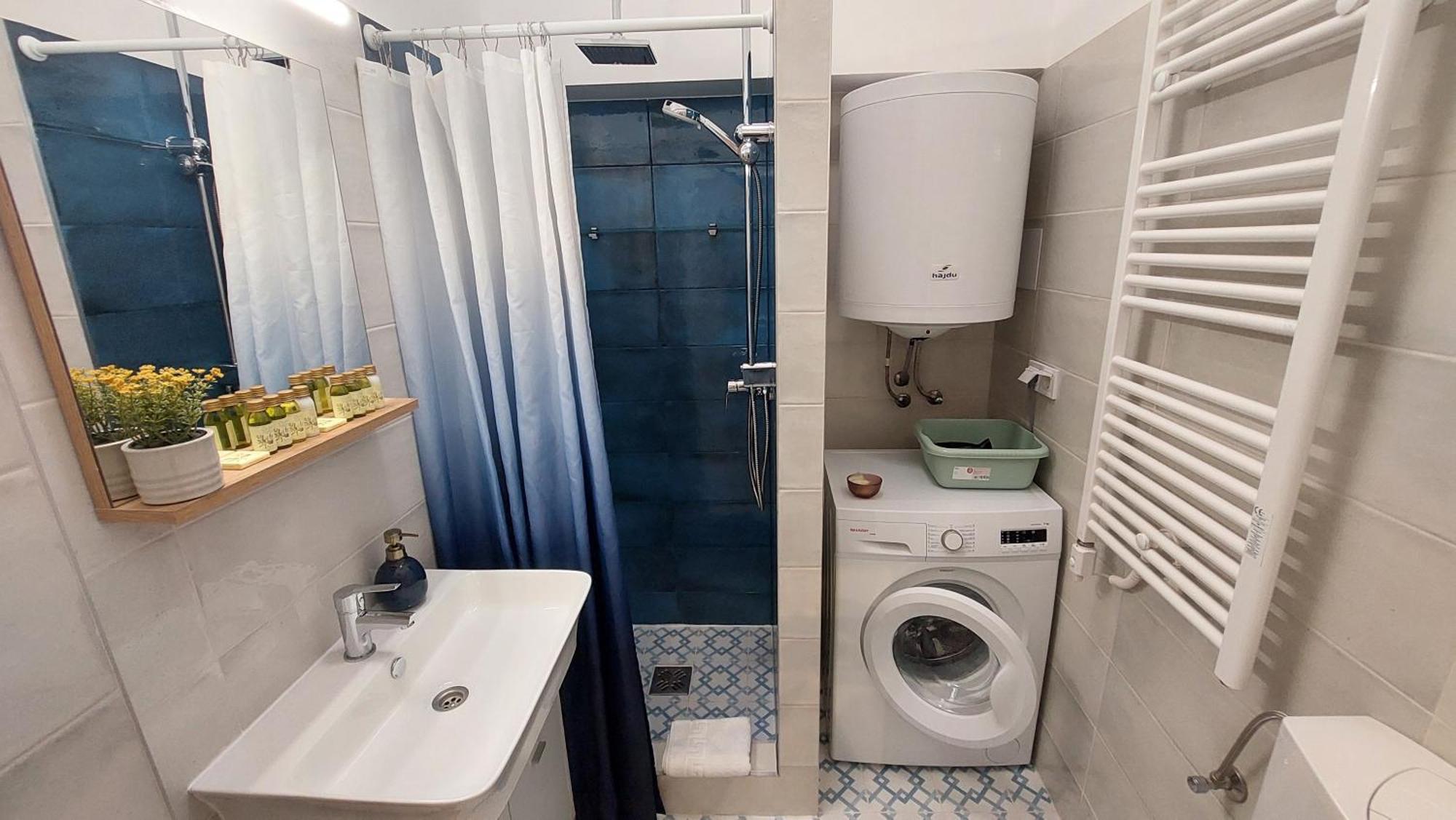 Comfy And Stylish Jewelry Box Apartment Budapest Ngoại thất bức ảnh
