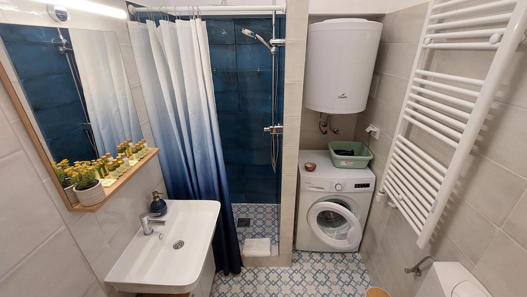 Comfy And Stylish Jewelry Box Apartment Budapest Ngoại thất bức ảnh